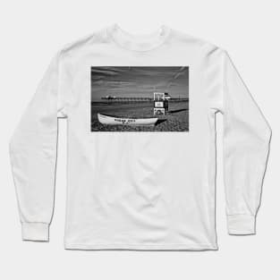 A Beach Scene In Black And White Long Sleeve T-Shirt